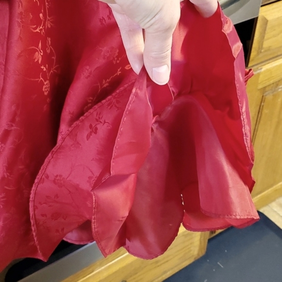 Gorgeous Girls Dress - Picture 8 of 8